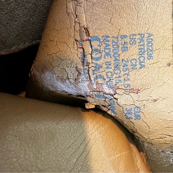 Coach- olive green/brown sueded booties with brown leather strapping - Picture 10 of 11